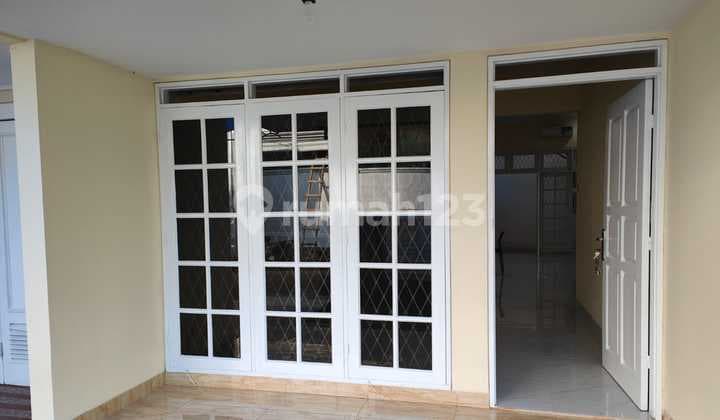 Disewakan Rumah Bersih dan Nyaman di Komplek Elit Dekat Tb Simatupang dan Dekat Aeon Mall Tj Barat, Jakarta Selatan