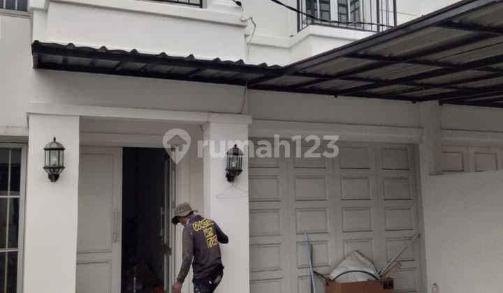 Rumah Disewakan Unfurnished Dilengkapi Ac, bisa Parkir 3 Mobil, di Poltangan, Dekat Gedung Antam, Tb Simatupang, dan Dekat Pasar Miinggu, Jakarta Selatan