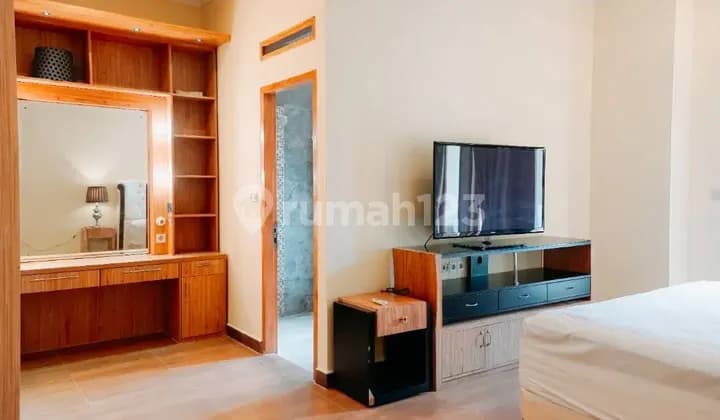 Disewakan Rumah Mewah Modern Full Furnished Ada Kolam, Lokasi di Kebagusan Dekat ke Ragunan dan Tb Simatupang, Jakarta Selatan Bu