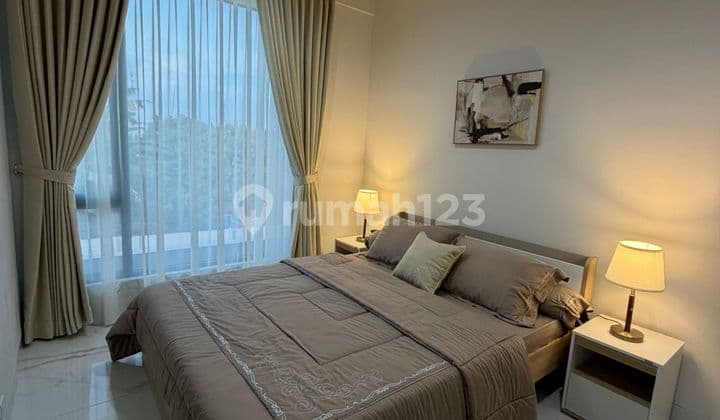 Disewakan Rumah Baru, Full Furnished Semua Baru Ada Kolam Renang Komplek di Kawasan Elit South City, Tangsel Dekat ke MRT Lebak Bulus