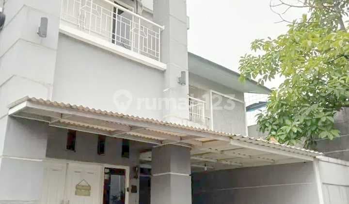 Disewakan Rumah Semi Furnished Dalam Cluster di Cirendeu Dekat Dg MRT Lebak Bulus Jaksel, Cirendeu