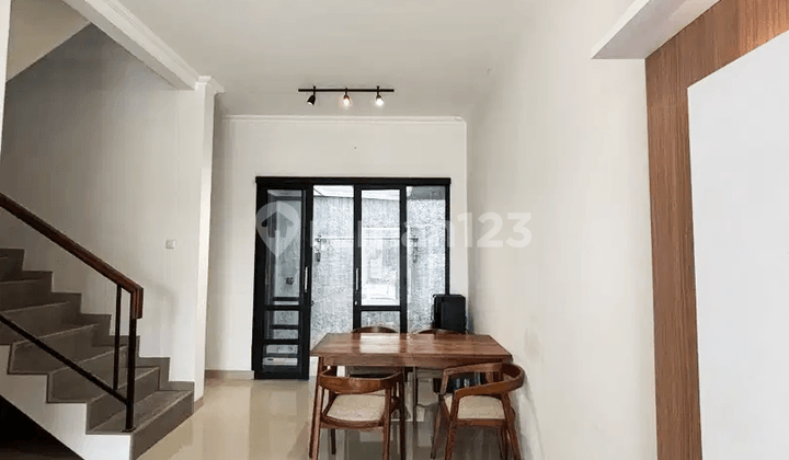 Disewakan Rumah Ada Furnished Dekat Ke Mrt Lebak Bulus, Jaksel, Cireundeu