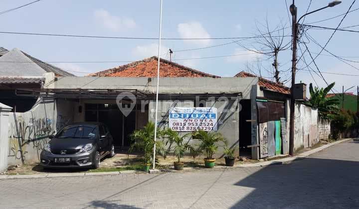 Dijual Rumah Rusak Hitung Tanah Saja