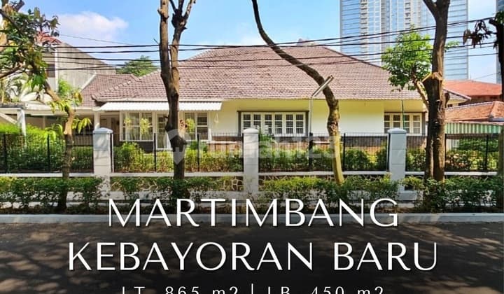 Rumah 1 Lantai Vintage Style Depan Taman Lingkungan Tenang & Nyaman