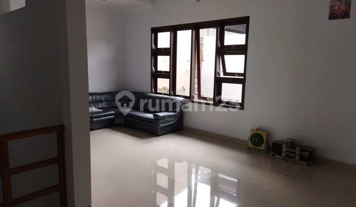 Rumah 2 Lantai di Tukad Barito Timur Renon Denpasar Bali