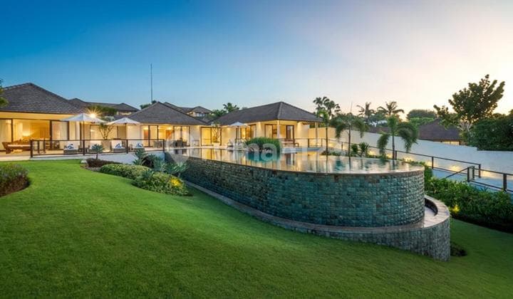 Dijual Luxury Villa Los Tebing/ Cliff front Pandawa beach, Nusa Dua, Bali.