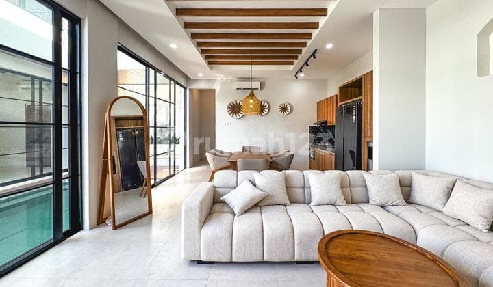 For Sale - Tumbak Bayuh, Pererenan Villa 3Br Modern Tropical