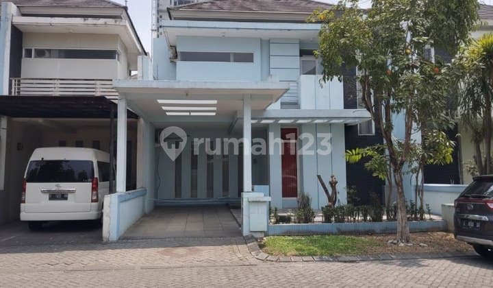 Dijual Rumah Royal Residence Buckingham Cluster Depan