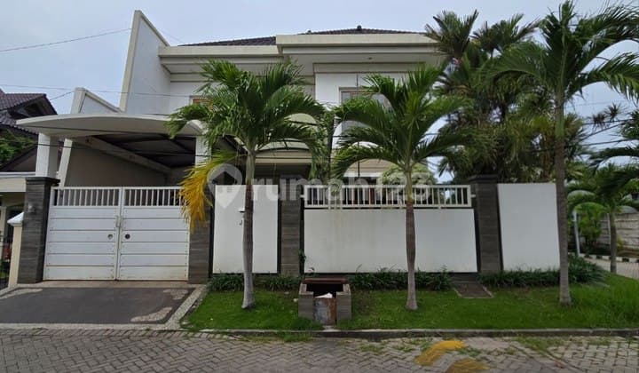 Mukti Guesthouse STRATEGIC FURNISHED ROW 4 CAR