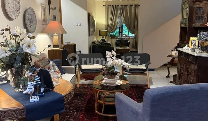 Rumah Wisma Mukti Klampis Anom Full Renovasi Depan Kampus