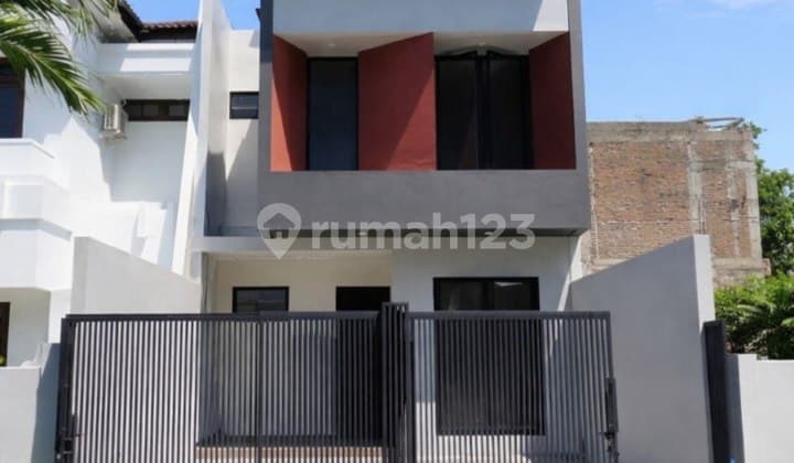 Manyar Jaya New Minimalist House