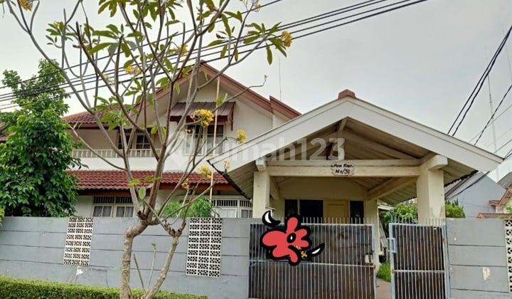 Rumah Hoek Rapi Siap Huni di Sektor 2 Bintaro