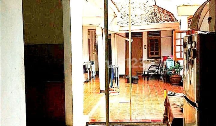 Rumah Rapi Siap Huni di Kramat Senen Jakarta Pusat