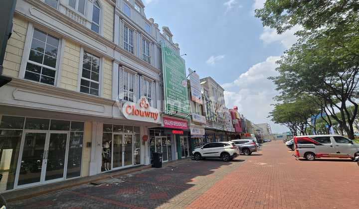 Spacious and Strategic Shop House for Rent in Gading Serpong, Wnti