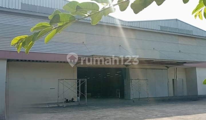 Warehouse in a Strategic Location in Sentul
Warehouse in Sentul
442.0 m²
Unfurnished
SHM (Freehold Title)