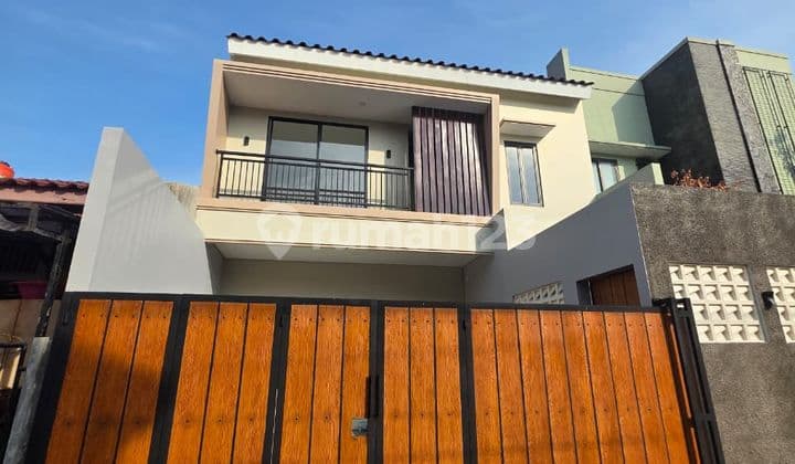 Rumah Bagus Di Jl Jati, Bukit Nusa Indah Ciputat Tangerang Selatan