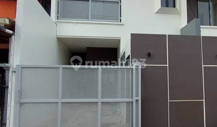 Rumah Baru Siap Dekat Stasiun Sudimara Dijual Rumah Bagus di Perumahan Bukit Nusa Indah, Jl. Aria Putra, Sarua, Ciputat, Kota Tangerang Selatan, Banten, Indonesia, 15414, Ciputat