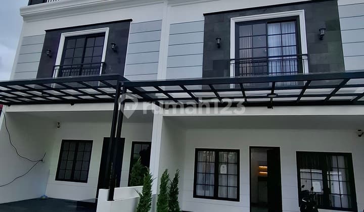 Cluster Fasilitas Kolam Renang di Lenteng Agung