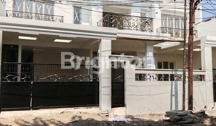 RUMAH MEWAH DAN BARU GRESS DI JEMUR ANDAYANI SURABAYA