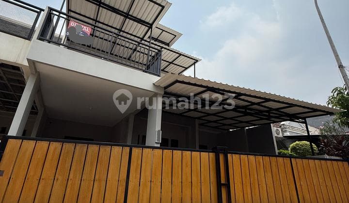 Bagus !! Rumah Baru Renovasi Kamar Banyak dan Tanah Luas Cluster di BSD City