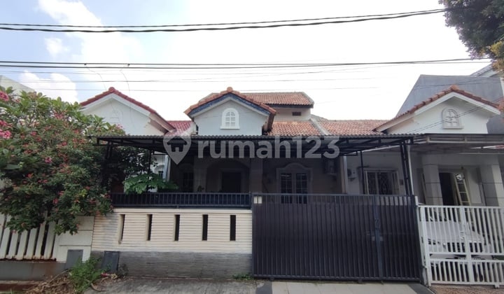 Turun Harga Jual Cepat !! Rumah Rapi Dekat Akses Toll Bsd di Nusaloka