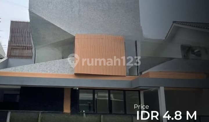 Turun Harga !! Rumah Baru Modern 2 Lantai Swimming Pool di Bintaro
