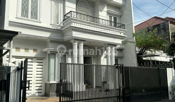 Sewa Rumah Rapi Siap Huni di Pondok Indah Jakarta
