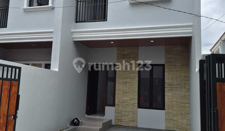 Dijual Rumah Baru 2,5 Lantai Siap Huni di Jakarta Selatan Srengseng Siap Huni Lokasi Strategis Mudah di Akses Deket Stasijn Univ Pancasila Deket Kampus Ui,Deket Rumah Sakit Deket Perkantoran Tb Simatupang Deket Mall Aeon,Legalitas Aman Document Lengkap