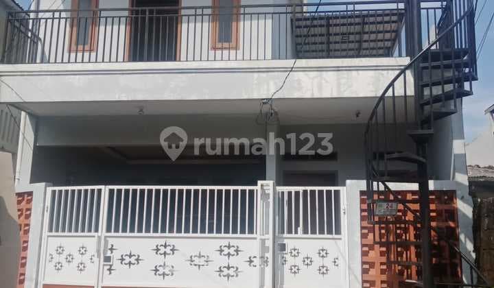 Dijual Rumah Secondary Bagus Siap Huni Dalam Pemukiman Lingkungan Rapih Udara Masih Segar Mudah Di Akses Deketkampus Uin Ciputat Deket Swalayan Deket Ke Kampus Dan Sekolah
