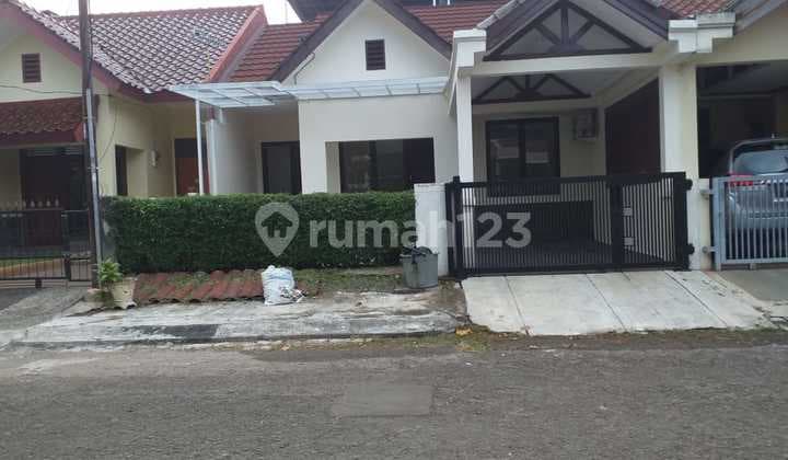 Dijual Rumah Dalam Cluster Siap Huni Semi Furnish Row Jalan Lebar Harga Miring Gak Perlu Renofasi Bebeas Banjir