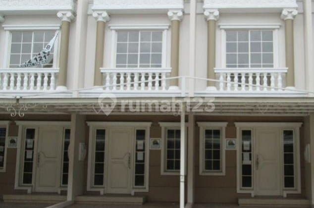 Dijual Rumah Green Lake City Cluster West Europa 4X15