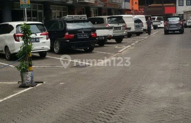 Ruang Kantor di Komplek.wijaya Grand Center Kebayoran Baru Jakarta Selatan