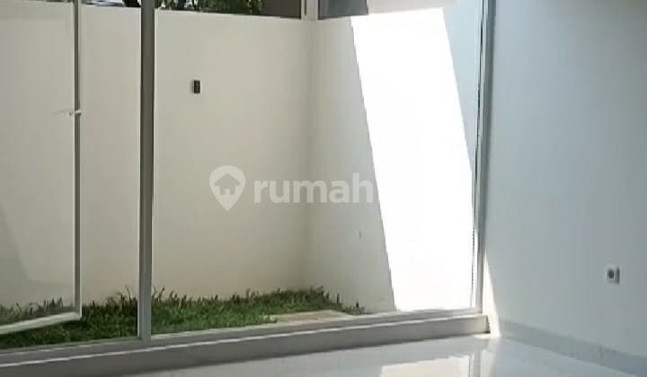 Rumah Baru di Meruya Jakarta Barat 2 Lantai Luas 5X24m Siap Huni