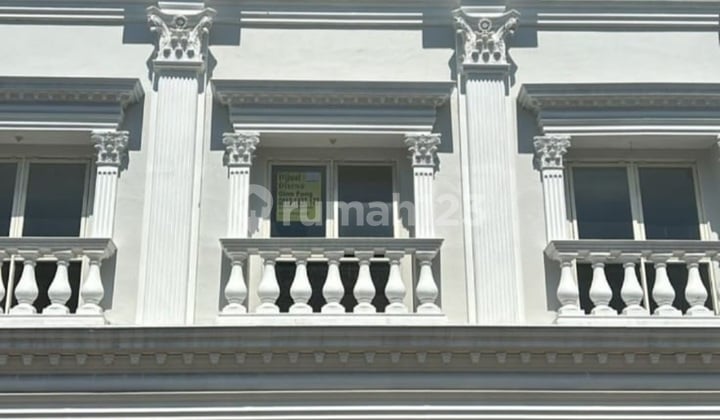 For Rent/Sale: Royal Palace Shop House Sidoarjo