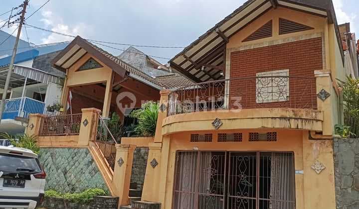 Rumah 2 Lantai di Perumahan Villa Aster 1 Banyumanik Semarang Atas Tdk Jauh Dr Undip Tembalang