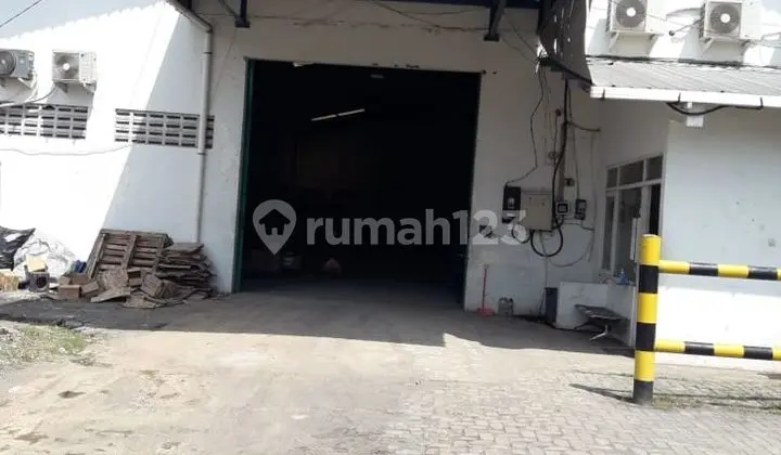 Gudang Siap Pakai Akses Jalan Besar Jalan Soekarno Hatta Raya Semarang Timur