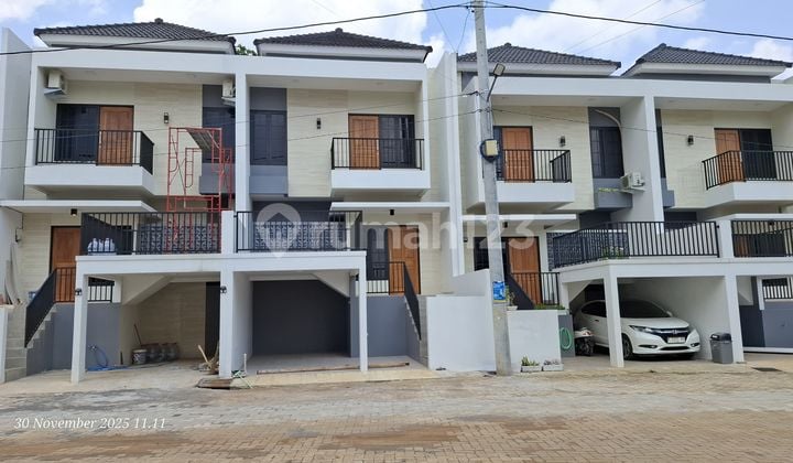 Hunian Cluster Nuansa Villa View Pegunungan di Banyumanik Kotasemarang Atas One Gate System