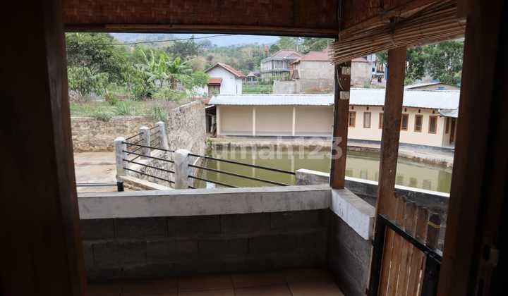 Tanah Cigending dengan kolam pancing dan bangunan permanen Tanah Cigending dengan kolam pancing dan bangunan permanen