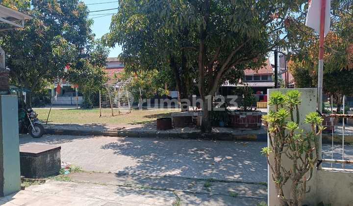 Rumah di Gbi , Depan Taman Komplek Dan Dekat Sekolah