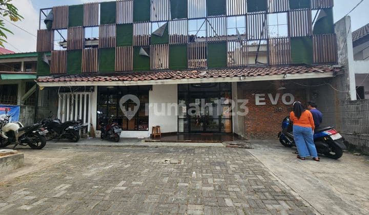 Di SEWAKAN CEPAT PURI INDAH