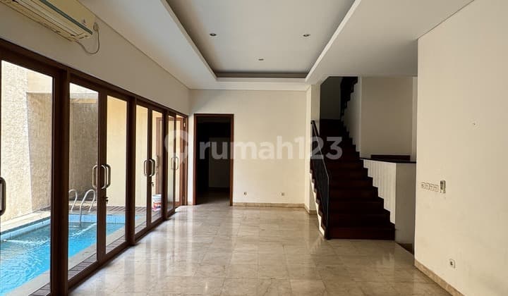 Dijual Rumah Nyaman Siap Huni di Kemang- Jakarta Selatan