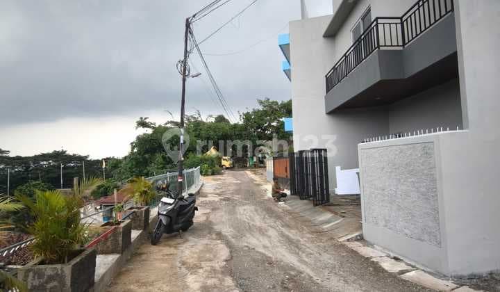 Rumah Baru Semi Furnished di Puspitek, Serpong