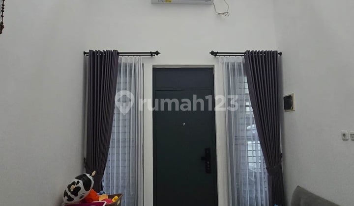 Rumah semifurnish siap huni dekat dengan akses tol