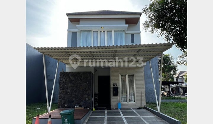 Rumah cantik Full furnish mewah graha natura siap huni