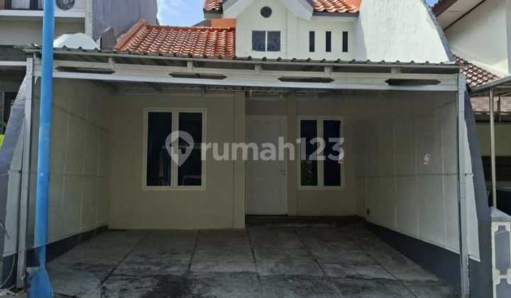 Dekat Gwalk Rumah International Village Murah Strategis Area