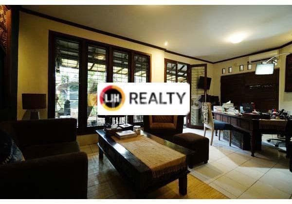 Jual Sewa Rumah di Kanfer Raya Banyumanik Semarang. Harga sewa Rp. 200jt/th