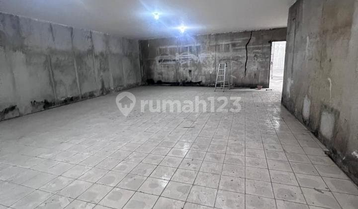 Disewakan Gudang Kavling DPR