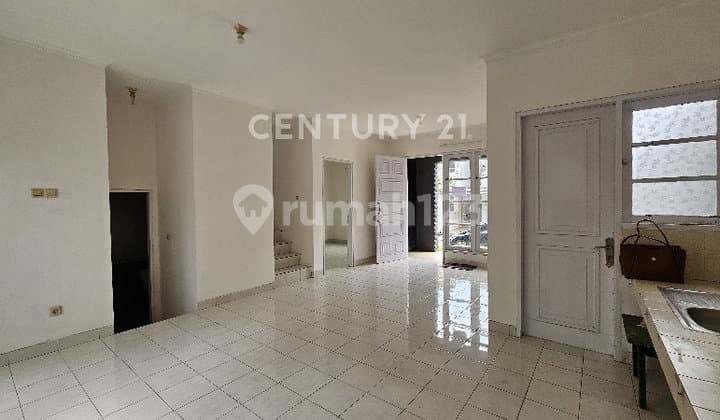 For Rent: Ready-to-Occupy House in Kota Wisata Cluster
