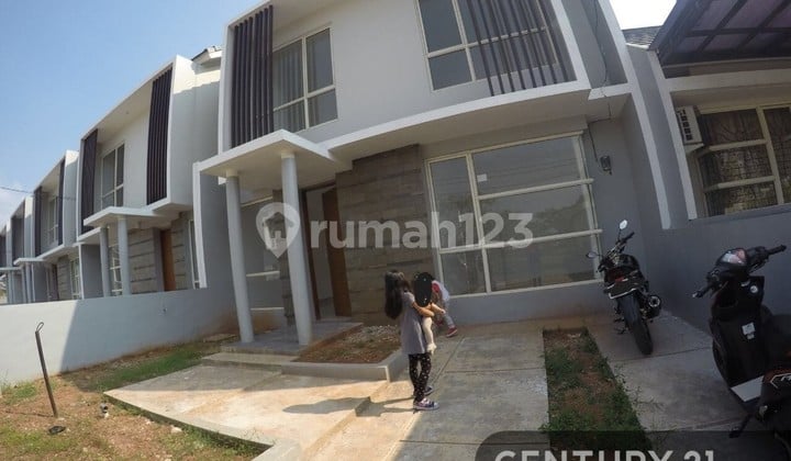 RUMAH 2 LANTAI DI HARVEST CITY CILEUNGSI BOGOR