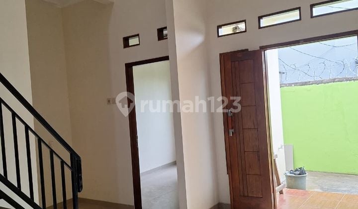 Rumah Akses Motor Di Bintara Dekat Stasiun Cakung Bebasbanjir